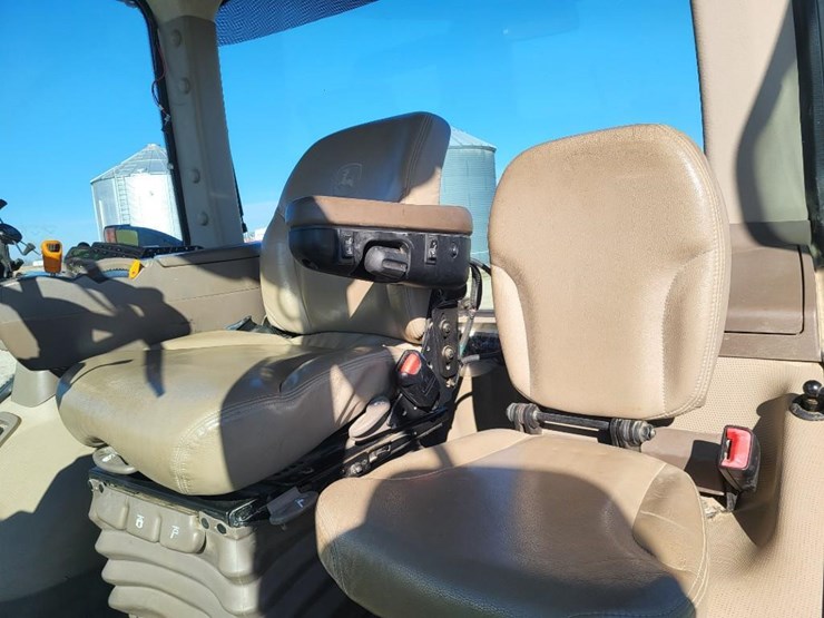 john-deere-8335r-image-57