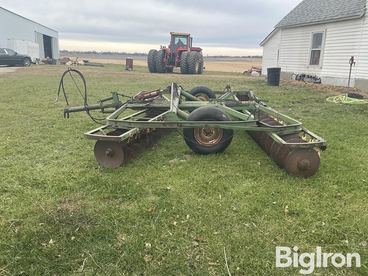 john-deere-14-image-8