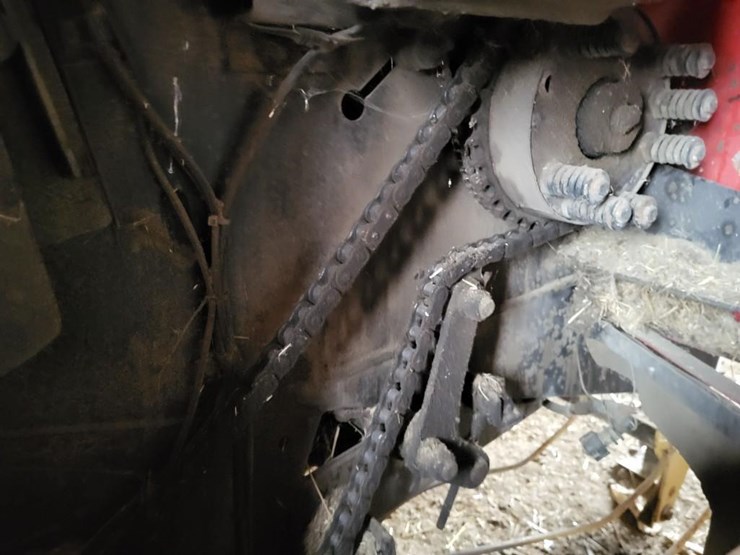 1997-new-holland-590-image-29