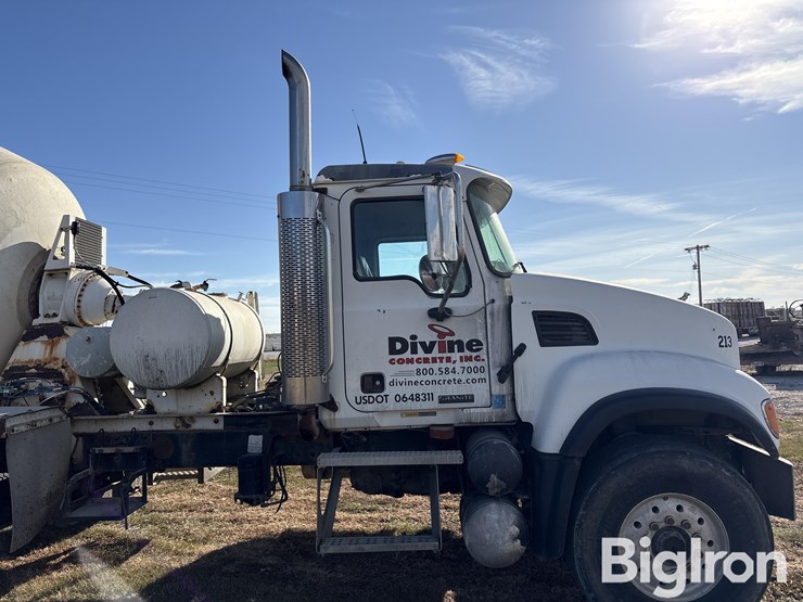 2003-mack-cv500-granite-tri/a-concrete-transit-mixer-truck-w/bridgemaster-booster-image-14