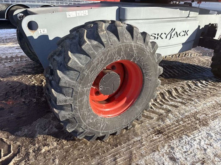 2017-skyjack-sj61t-image-7