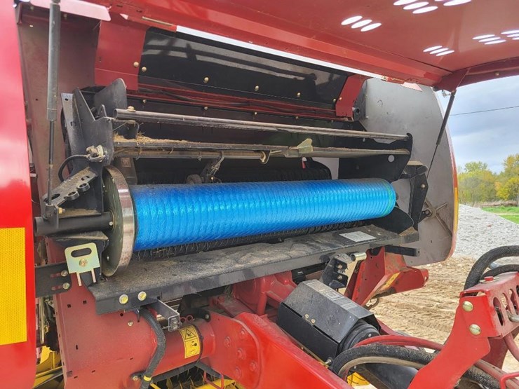 2021-new-holland-450-image-48