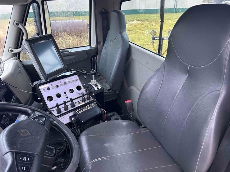 international-durastar-4300-image-46