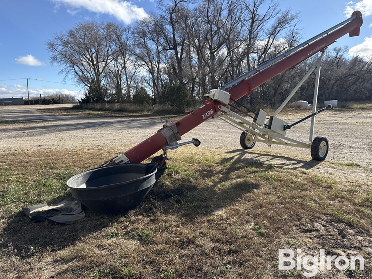 buhler-farm-king-1336-image-5