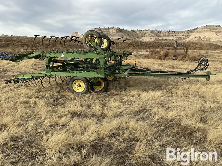 john-deere-1010-image-4