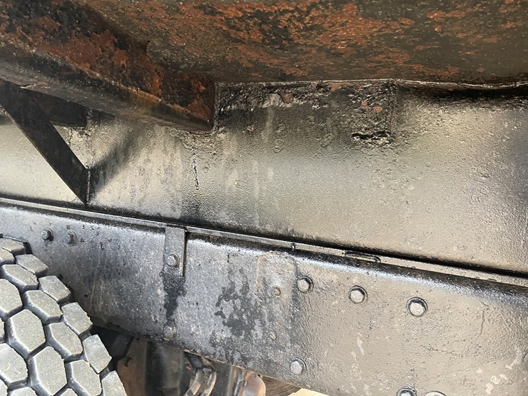 peterbilt-357-image-41