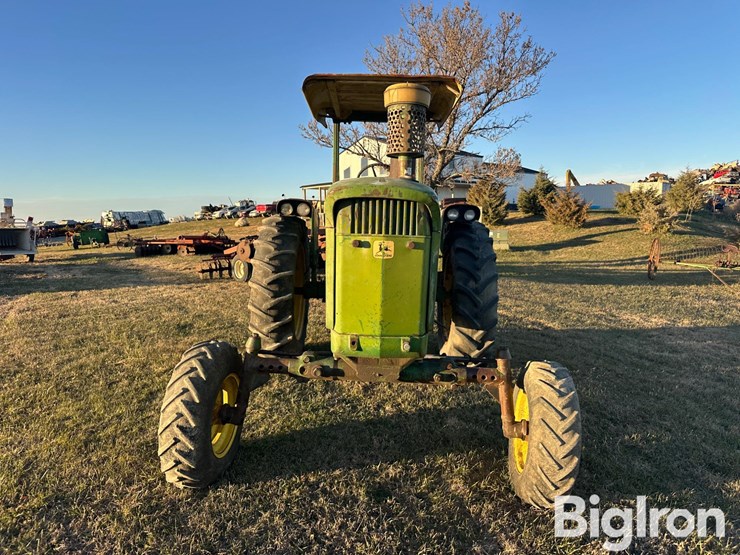 john-deere-4010-image-2