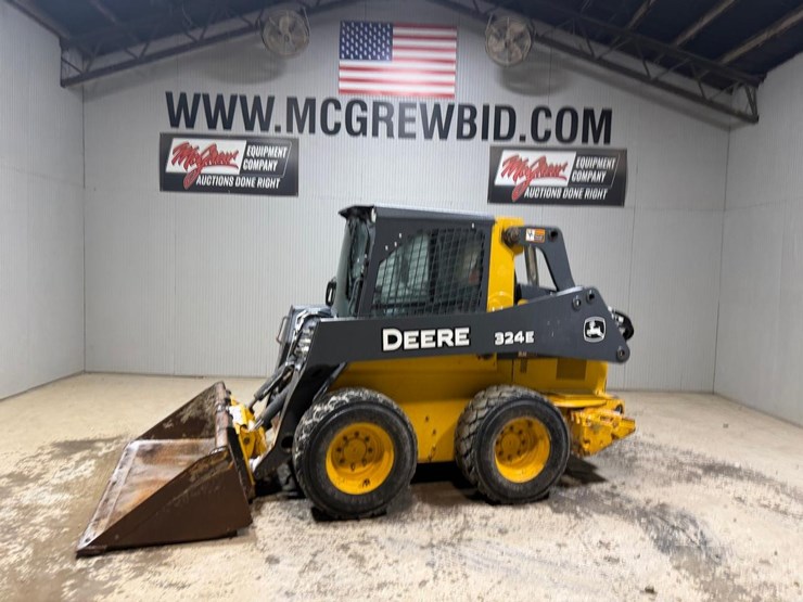 deere-324e-image-1