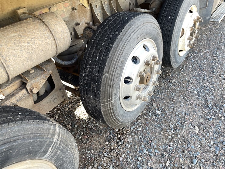 #1105-•-2005-international-5500i-6x4-dump-truck-(has-mn-title)-image-20