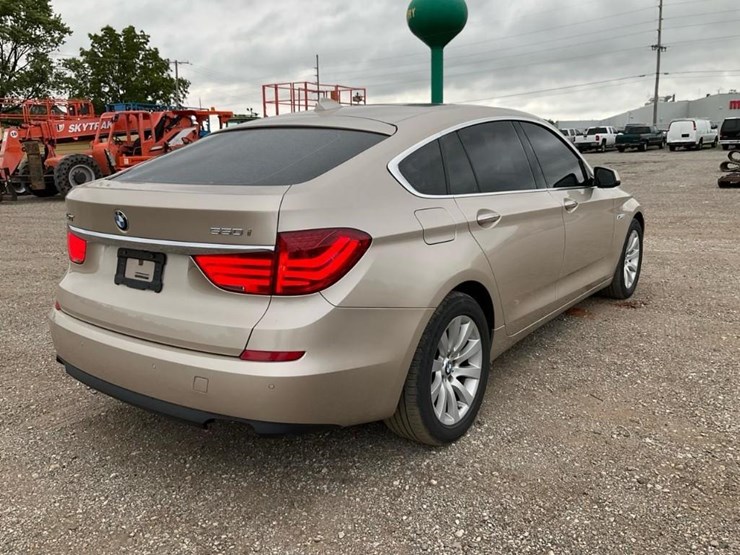 #2053-•-2010-bmw-550gt-car*-image-6