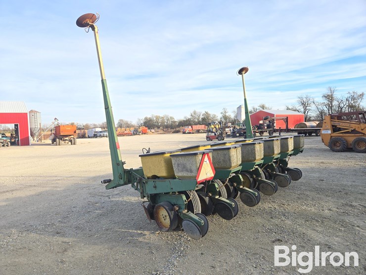 john-deere-7000-image-7