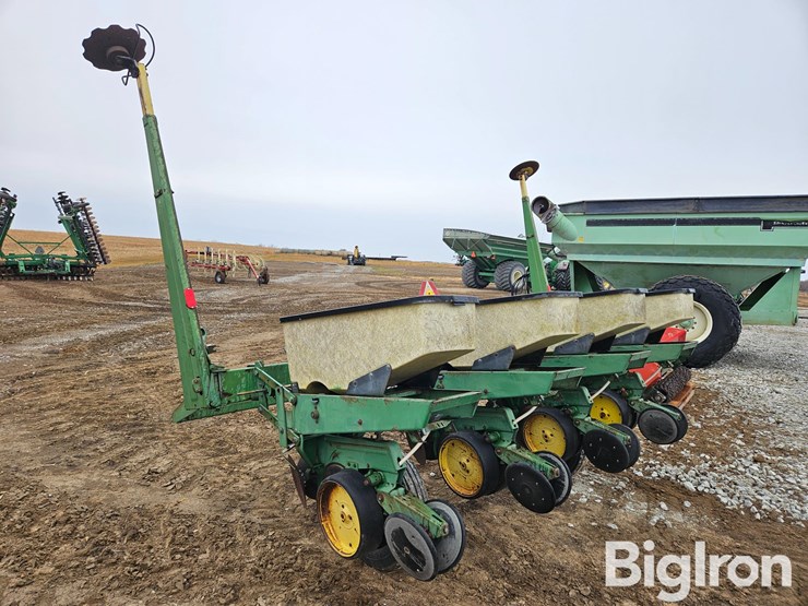 john-deere-7000-image-7