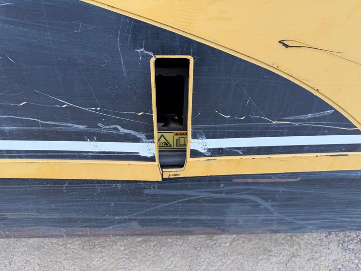 caterpillar-th350b-image-14