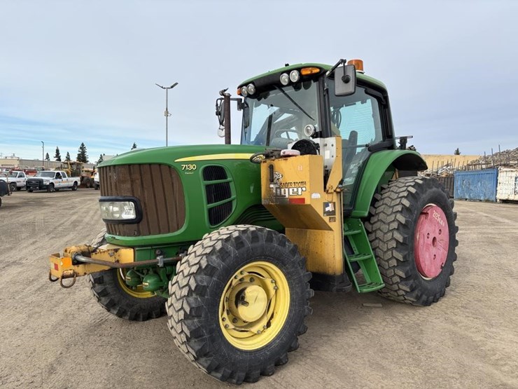 john-deere-7130-image-1