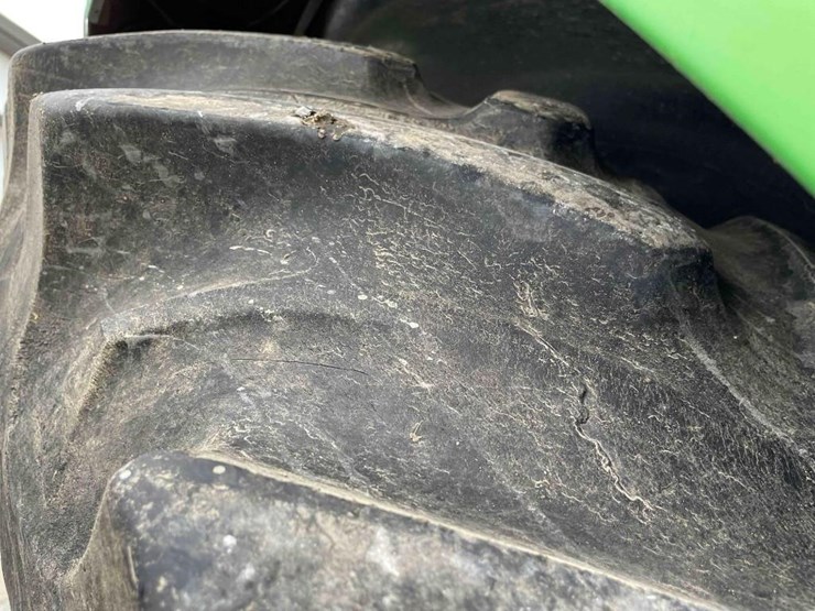 john-deere-8300-image-28