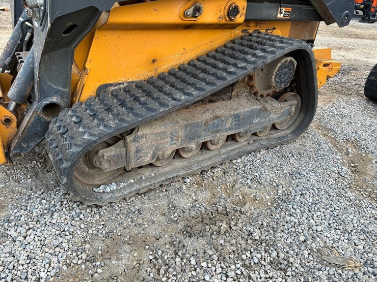 2019-deere-331g-image-14