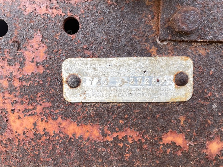 #205-•-j&m-gravity-box-on-running-gear-(boyceville,-wi)-image-32