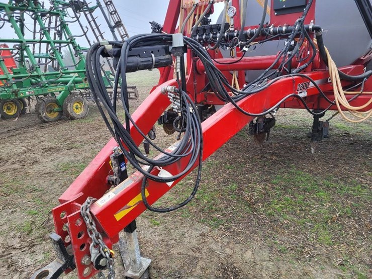 case-ih-2800-image-9