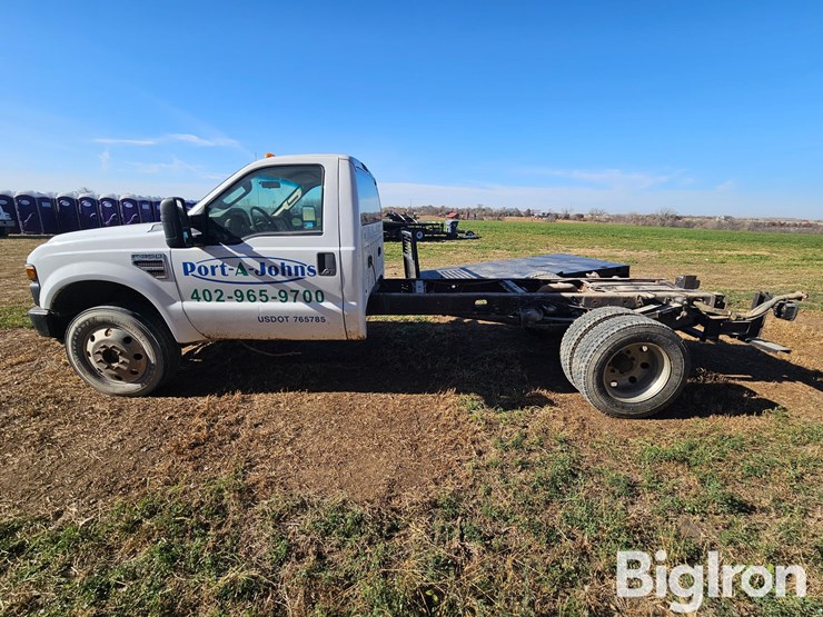 ford-f350-xl-image-8