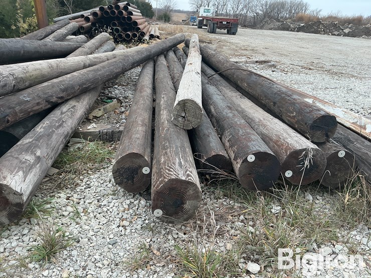 wood-posts-image-14