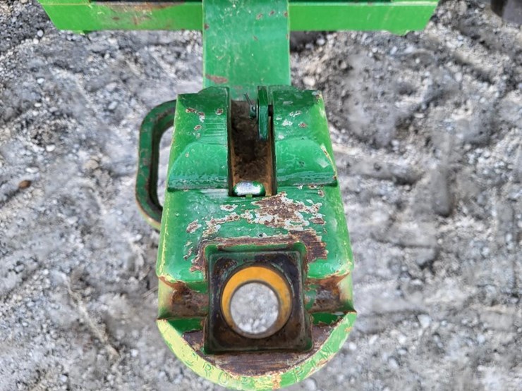 john-deere-8335r-image-35