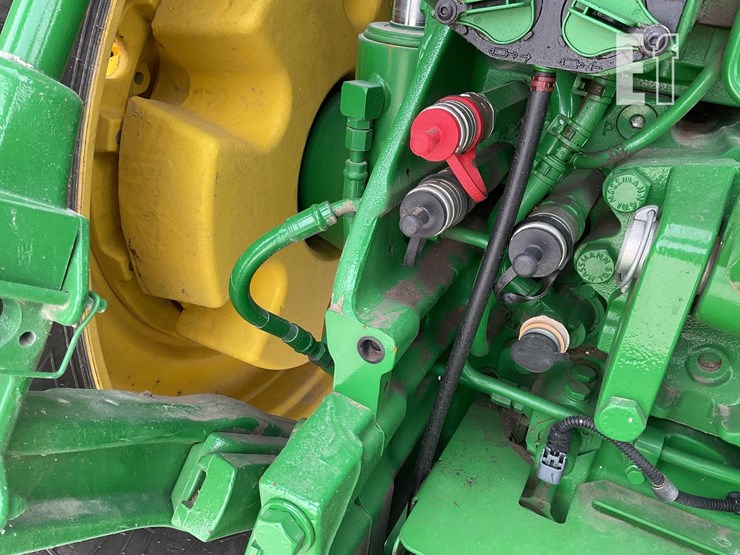 john-deere-8r-250-image-33