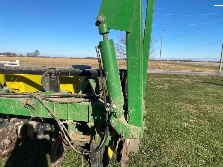 john-deere-1760-image-31