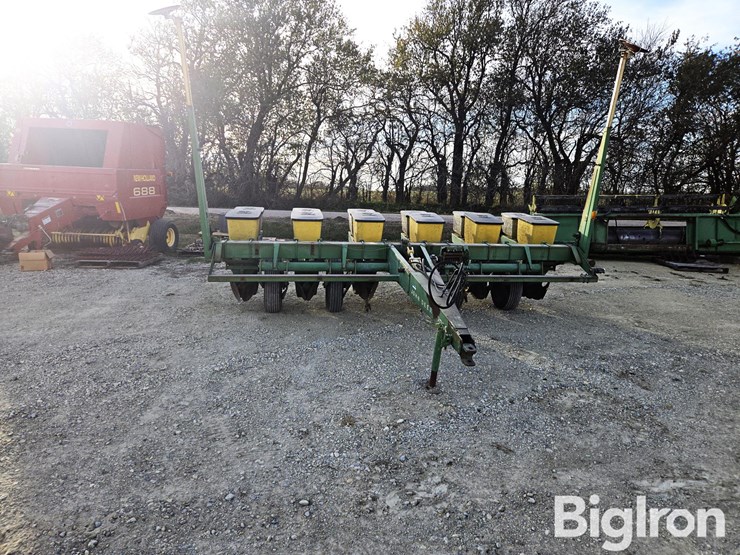 john-deere-7000-image-2