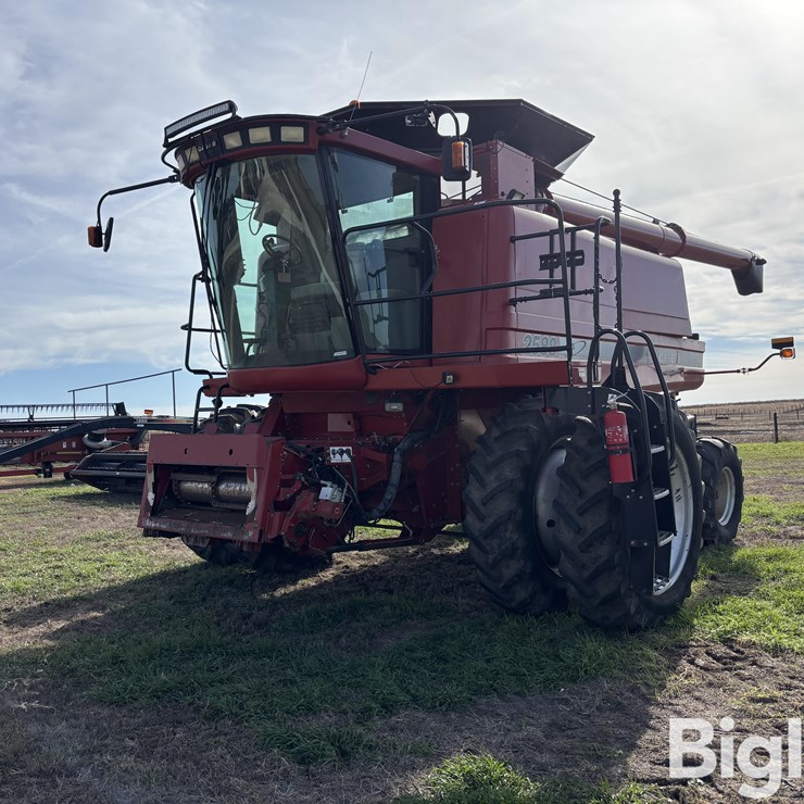 CASE IH 2588