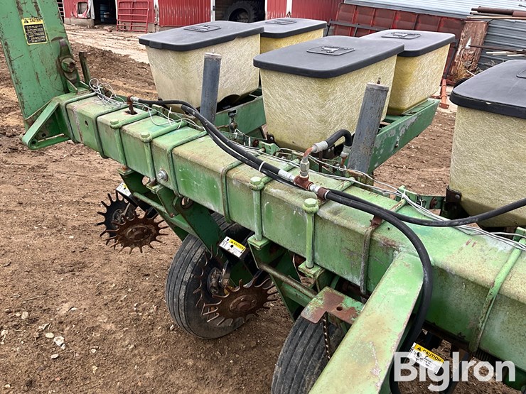 john-deere-7000-image-18