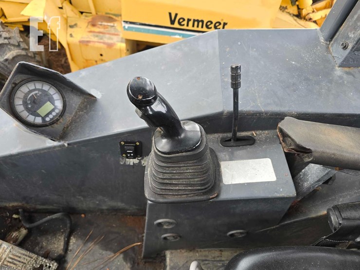 deere-204k-image-24