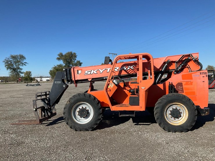 2016-sky-trak-6042-image-2