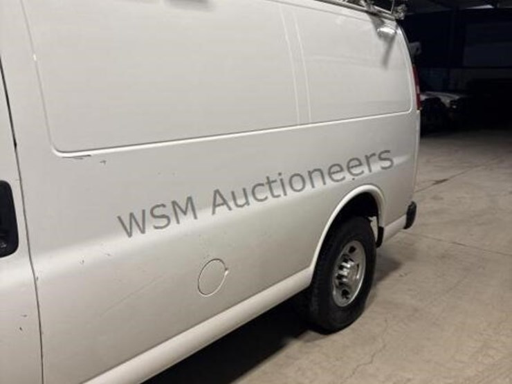 2015-chevrolet-express-2500-image-7