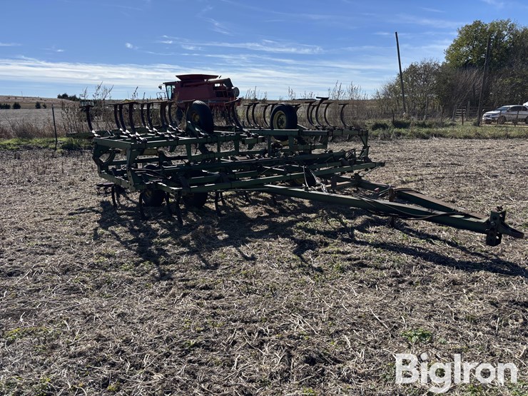 john-deere-1010-image-3