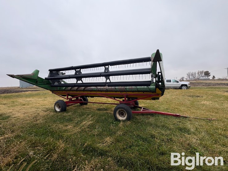 john-deere-220-image-2