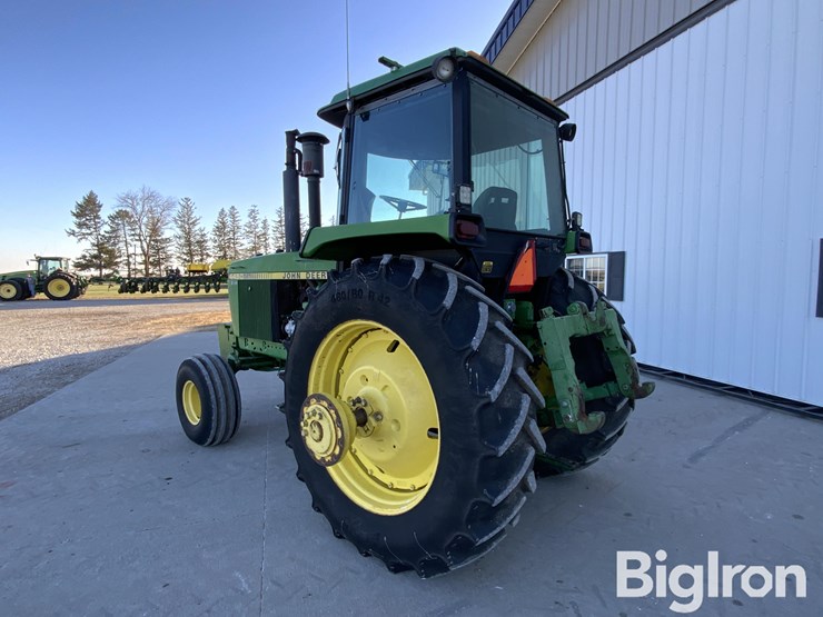 john-deere-4450-image-7