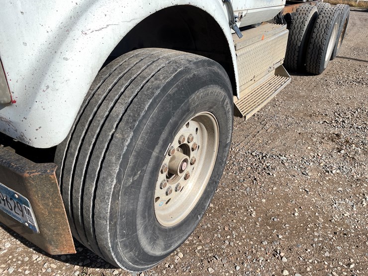 international-9300-image-9