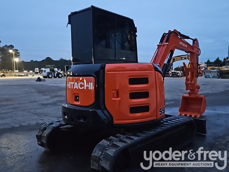 2016-hitachi-zx55u-5a-image-5