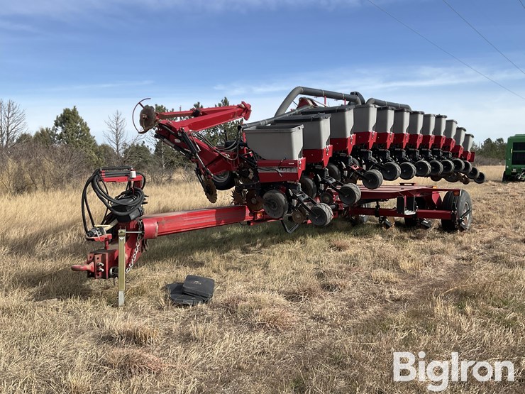 2016-case-ih-1200-image-1