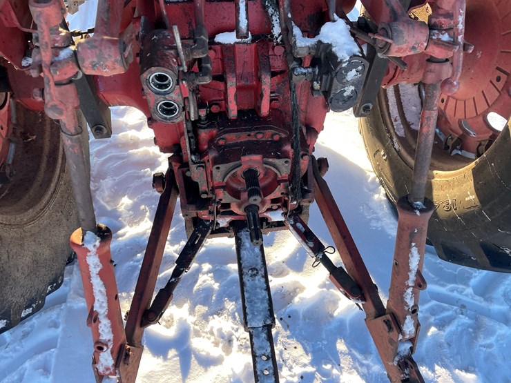 #1007-•-international-966-farmall-image-16