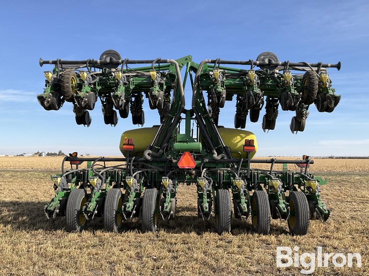 2012-john-deere-dr24-image-6