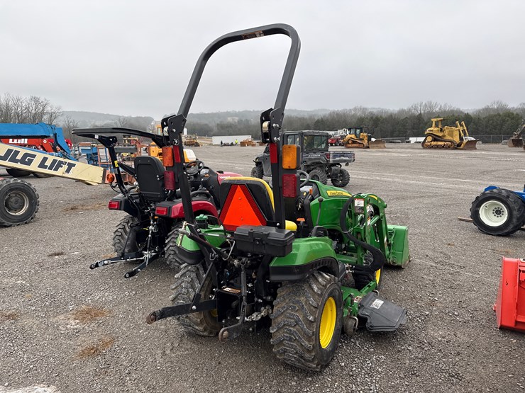 john-deere-1023e-image-3