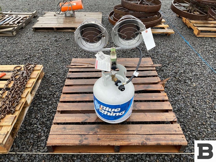 dyna-glo-tt30000m-propane-heater-w/blue-rhino-15lb-propane-tank-image-1