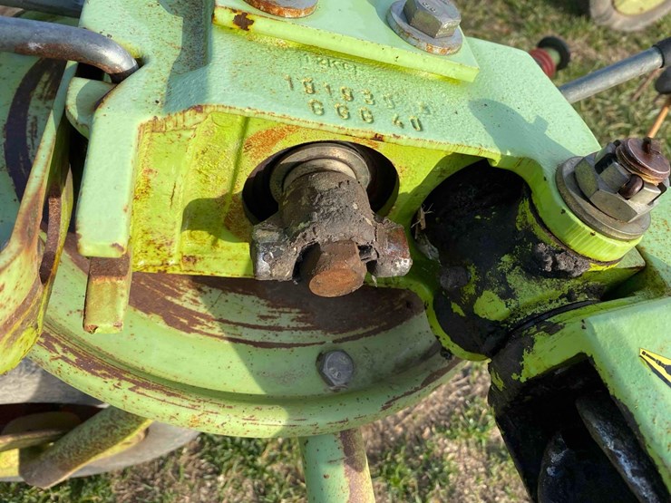 claas-volto-540-image-11