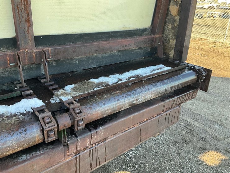 #2300-•-sawdust-trailer-image-29