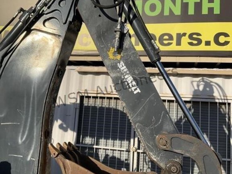 2018-deere-310l-ep-image-15