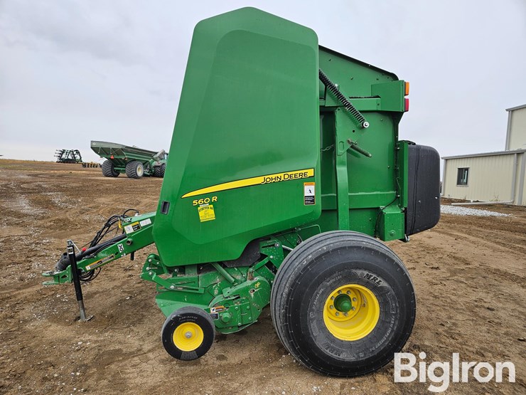 2020-john-deere-560r-image-8
