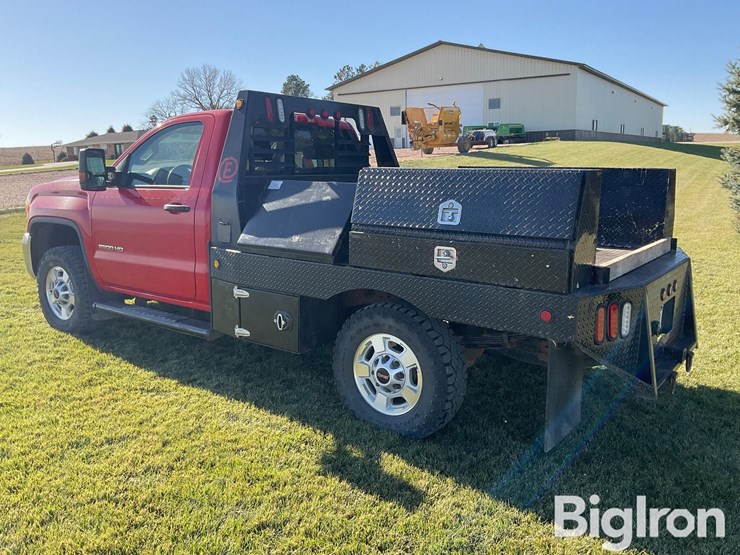 2017-gmc-sierra-2500-image-7