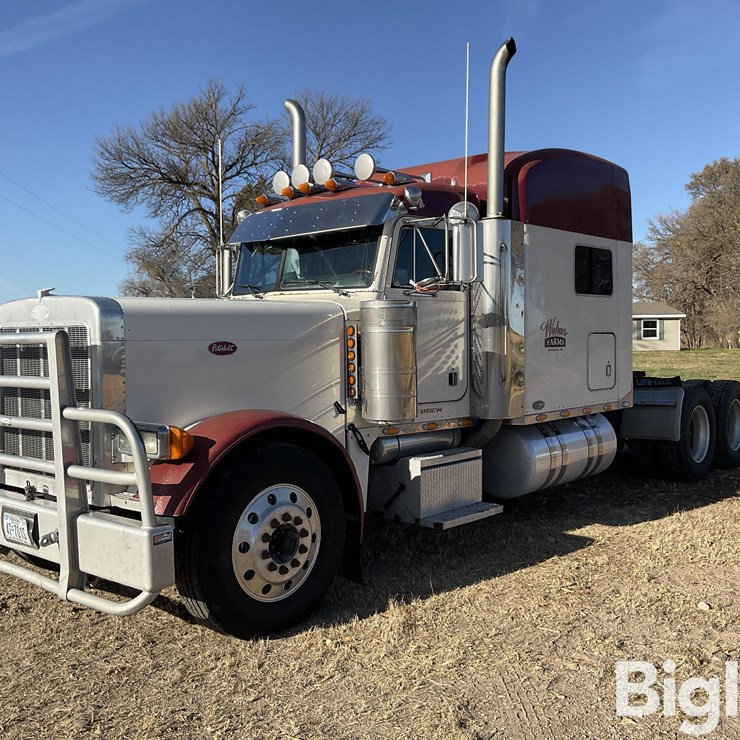 2005 PETERBILT 379