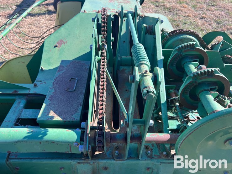 john-deere-24t-image-13